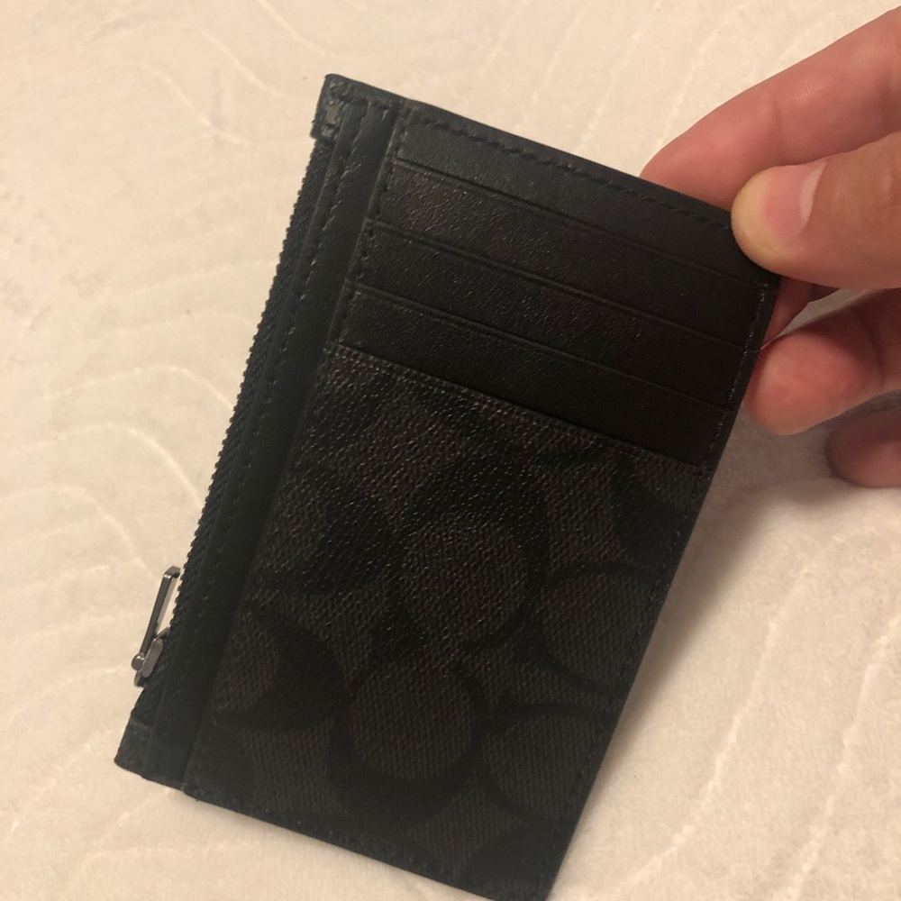 New COACH wallet - Picture 7 of 7